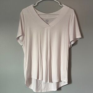 Market & Spruce Women's V-Neck White Top, L